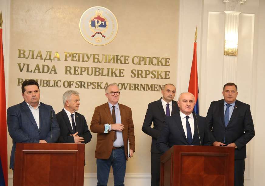 AFORIZAM DANA Mrak