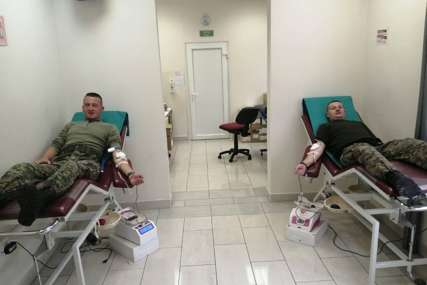 SPASAVANJE ŽIVOTA Vojnici iz bilećke kasarne dali 65 doza krvi