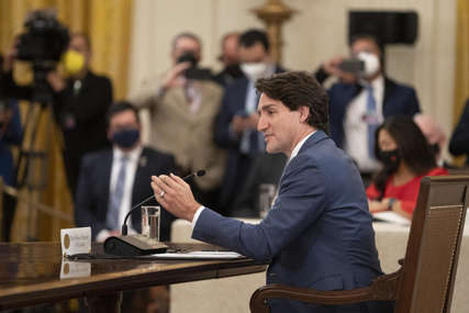 Kanadski premijer nije u izolaciji: Šestoro članova osoblja Džastina Trudoa pozitivno na kovid