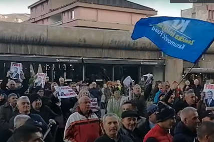 PROTEST U ZENICI Stotine građana na ulici zbog hapšenja gradonačelnika (VIDEO)