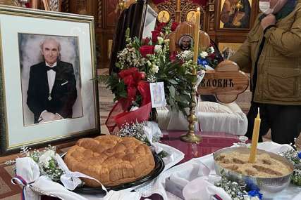 Opijelo u crkvi u Čikagu: Prijatelji se opraštaju od biznismena Slobodana Pavlovića (FOTO)