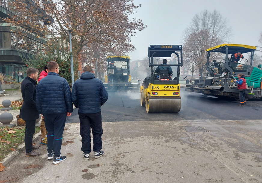 "Radimo zato što treba, a ne što je predizborna kampanja" U toku završni radovi na uređenju Ulice majora Milana Tepić u Prijedoru