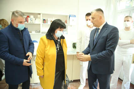 Studenti dobili bolje uslove: Proširena i obnovljena Dentalna klinika Medicinskog fakulteta u Banjaluci (FOTO)