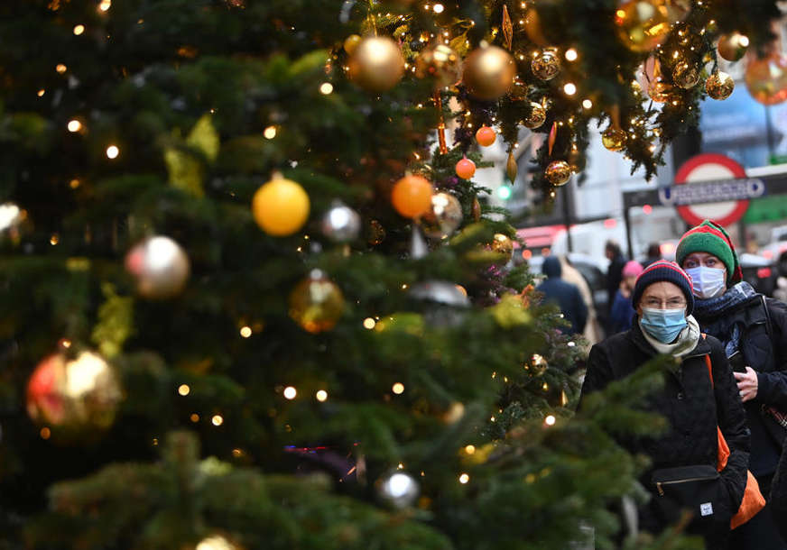 Antivakseri u Beču ometali božićni market: Uhapšeno više osoba, povrijeđeno nekoliko policajaca (VIDEO)
