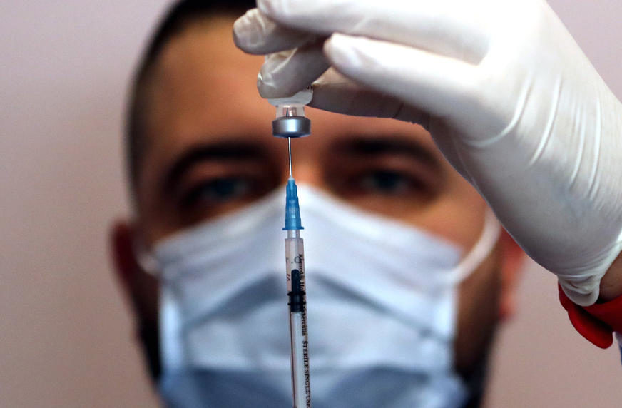 NEVJEROVATAN SLUČAJ Slovenac se vakcinisao sedam puta da drugima obezbijedi kovid propusnice