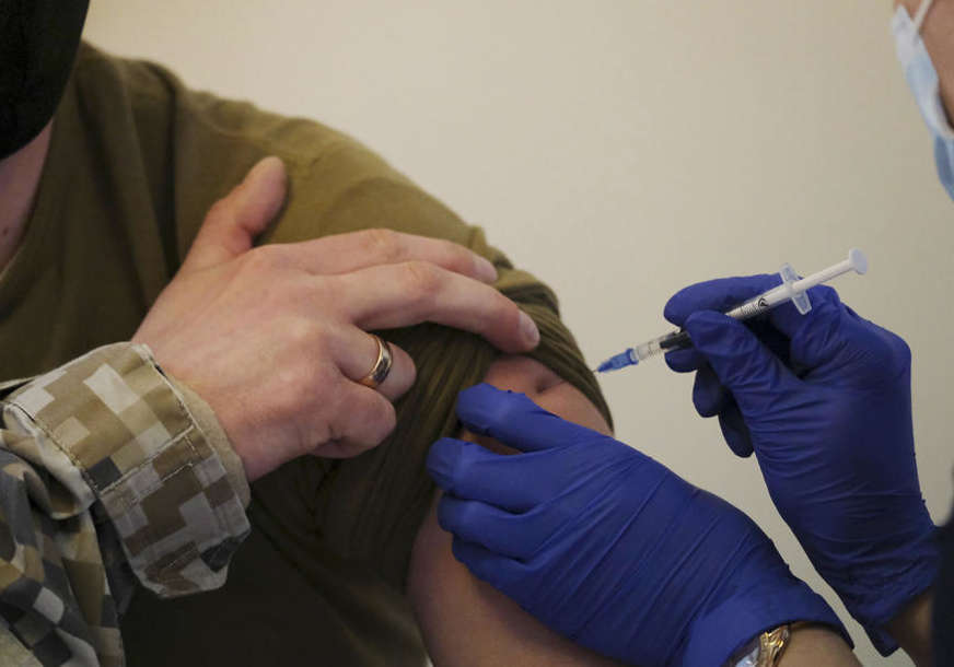 "Imamo vakcinu protiv svih sojeva korone" Američka vojska završila prvu fazu testiranja na ljudima