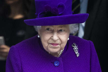 MIJENJA OBIČAJE Kraljica Elizabeta proslaviće Božić u dvorcu Vindzor