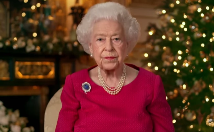 Emotivan govor Kraljice Elizabete "Božić može biti težak kad izgubite najvoljenije, ove godine to posebno razumijem" (VIDEO)