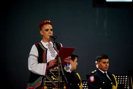 LIČKA KAPA Simbol srpskog naroda koji je prisutan od Kosovskog boja