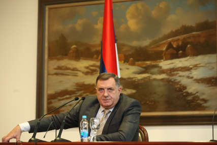 Dodik razgovarao sa Šoletom: Srpska za dijalog sa svima da se kriza prevaziđe