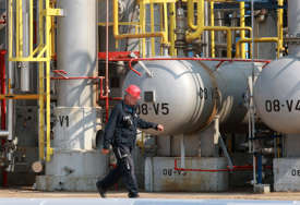 "NE PRIHVATAMO" Rusija će nastaviti da pronalazi kupce za naftu uprkos ograničenju cijene