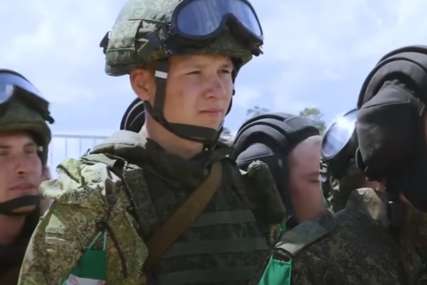 Ne nazire se kraj sukoba: Snimljen novi ruski konvoj koji ide prema Ukrajini (VIDEO)