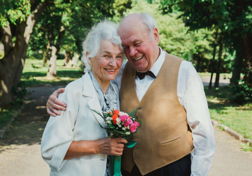 NISU BITNE GODINE Ljubav krunisali brakom mladoženja od 85 i mlada od 79 godina