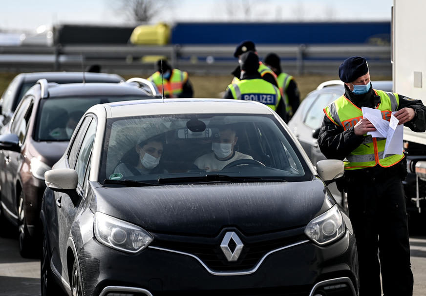 PODIVLJALI BOSANAC Vozio preko 230 na sat čak prestigao patrolu policije u Austriji