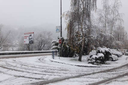 Situacija u saobraćaju povoljnija: Snijeg prestao padati u zapadnim i centralnim dijelovima Srpske
