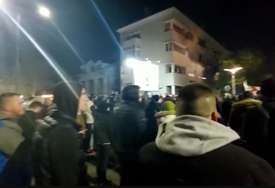 "Bio jednom jedan Dritan, umislio da je bitan" Protest u Beranama zbog mogućnosti formiranja manjinske vlade