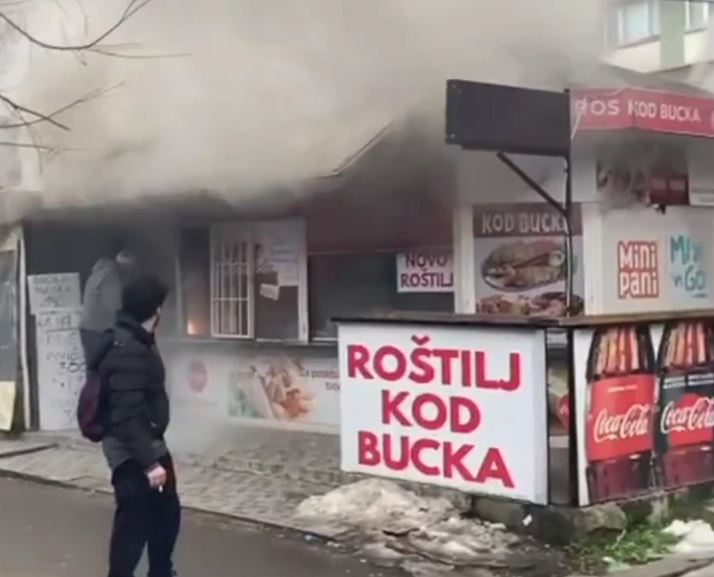 Gori "Roštilj kod Bucka": Požar u restoranu brze hrane (VIDEO)