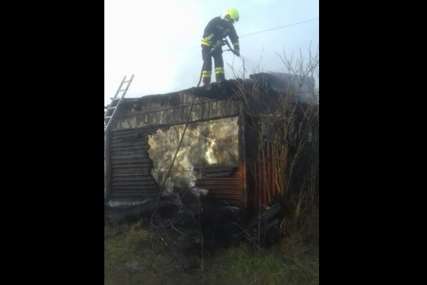 Požar u Banjaluci: Povrijeđena jedna osoba (FOTO)