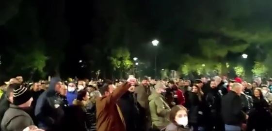 Novi protest u Podgorici: Okupljeni protiv mogućeg formiranja manjinske vlade