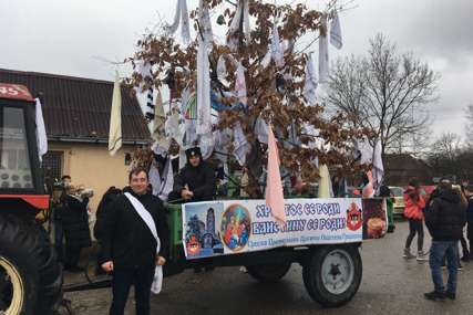Badnjak donio radost gradiškom kraju: Zimska idila u Potkozarju a kišovito u Lijevču (FOTO)