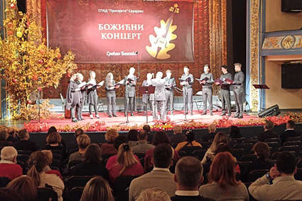 "Doprinos njegovanju duha međusobnog razumijevanja" Održan Božićni koncert u Narodnom pozorištu u Sarajevu (FOTO)