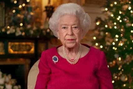 Održava se ulična parada: Kraljice Elizabeta proslavlja 70 godina na britanskom tronu