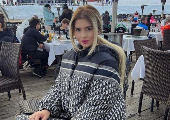 “Fokusiram se više na novac, nego na ljude” Kćerka Željka Mitrovića za modni detalj dala oko 5.000 evra, ali to nije sve