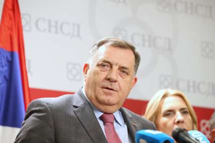 "Mi smo protiv prolongiranja" Dodik poručio da ne odlučuje Bakir o izborima u BiH