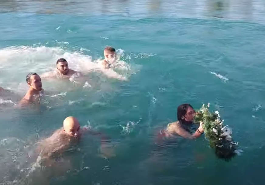 Slađana (16) prva stigla do Časnog krsta u Mostaru "Nadam se da će u budućnosti biti više žena koje će plivati"
