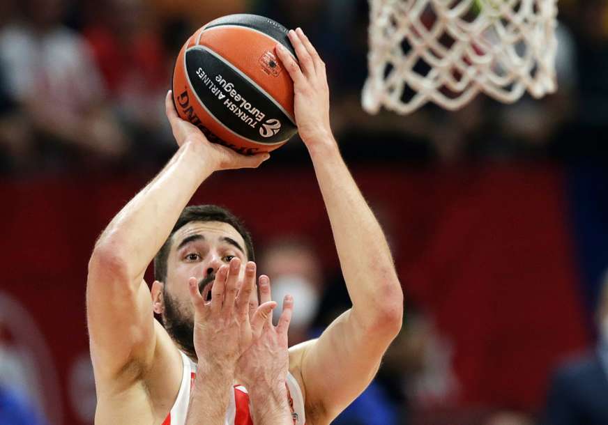 Zvezda konačno slavila u Pireju: Crveno-bijeli nanijeli prvi domaći poraz Olimpijakosu u sezoni