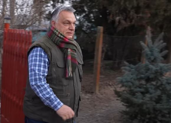 Orban u drugom svjetlu: Premijer Mađarske prenosio svinjokolj na Fejsbuku (VIDEO, FOTO)