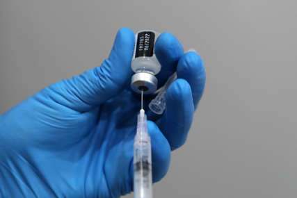 SKANDAL U SLOVENIJI Umjesto "fajzerove" vakcine dobili fiziološki rastvor