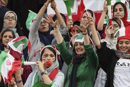 Žene na fudbalskoj utakmici u Iranu poslije više od dvije godine