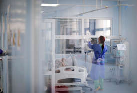 EU odobrila prvi oralni LIJEK PROTIV KORONE: Pacijenti koji su ga primili kraće ostajali u bolnici