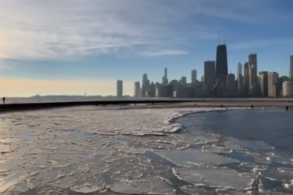 NESVAKIDAŠNJA POJAVA Misteriozne formacije neobičnog imena na jezeru u blizini Čikaga (VIDEO)