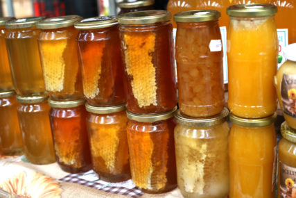 BLAGO IZ KOŠNICE Evo šta će se dogoditi vašem tijelu ako svaki dan pojedete 2 kašike meda