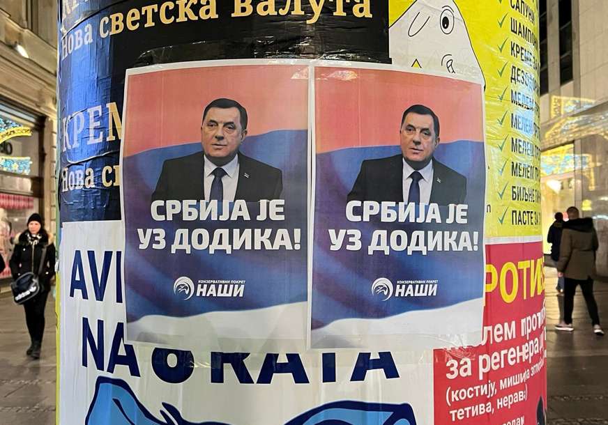 “SRBIJA JE UZ TEBE” U Beogradu osvanuli plakati podrške Dodiku (FOTO)