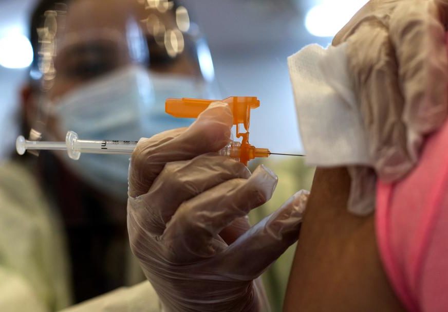 Borba protiv omikrona: EMA preporučila smanjenje intervala davanja vakcina “Moderne”