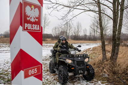 STIGLA PRVA AMERIČKA POJAČANJA Avion s vojnicima sletio u bazu nedaleko od poljske granice sa Ukrajinom