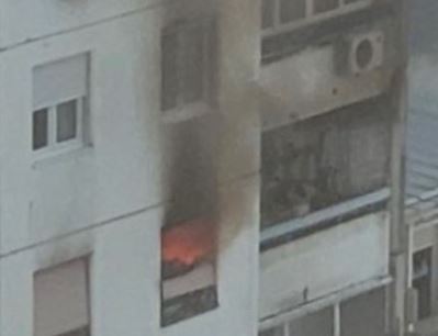 GORJELA VELIKA KOLIČINA SMEĆA Jedna osoba evakuisana iz požara u stanu na 11 spratu (FOTO)