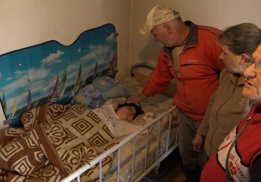 "Moramo ovoj porodici napraviti dom" Pozovite broj 1434 i pomozite da Milica Tubonjić iz Banjaluke dobije svoju sobu (FOTO)