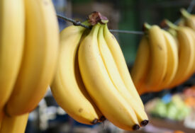 Postoji dobar razlog: Bananu treba OPRATI prije nego što je ogulimo