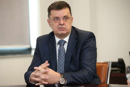 Tegeltija pokazao optimizam “Očekujem odobrenje za uvoz žitarica iz Srbije”