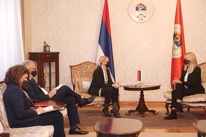 Dvije nove osnovne škole: Cvijanovićeva ugostila Trivićevu i Damjanovića, tema strategija razvoja obrazovanja (FOTO)