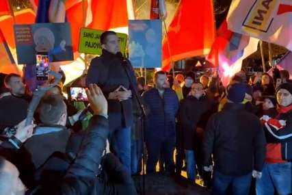Bečić na protestu u Herceg Novom "Zajedno ćemo odbraniti izbornu volju građana"