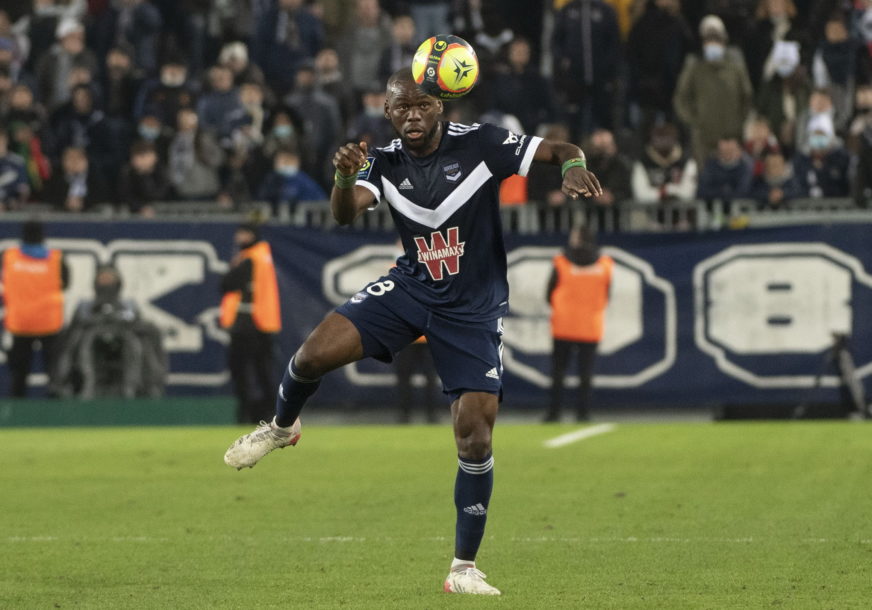 NA RUBU PROVALIJE Sezona u kojoj padaju fudbalski velikani (FOTO)