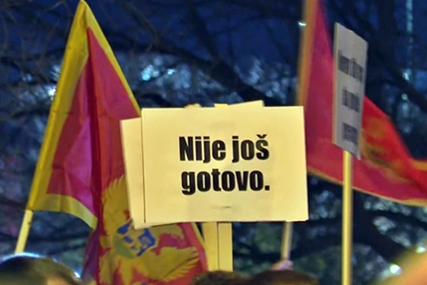 PROTEST ZBOG SMJENE BEČIĆA "Niko se nije okupio zbog fotelja, nego da bi se branila izborna volja građana"