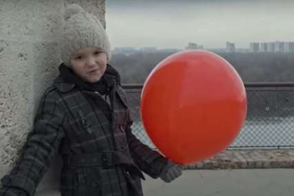 Superheroj sa crvenim balonom: Damjan je pobijedio leukemiju, a ovo je njegov apel