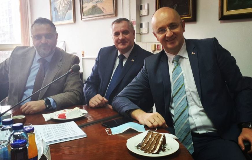 "Srećan rođendan drugarima" Danas je divan dan premijeru Viškoviću, ali i još jednom funkcioneru SNSD (FOTO)
