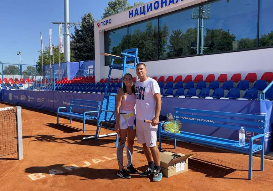 Anastasija Ignjatić talentovana teniserka pobjeđuje ali je neizvjestan nastavak sezone